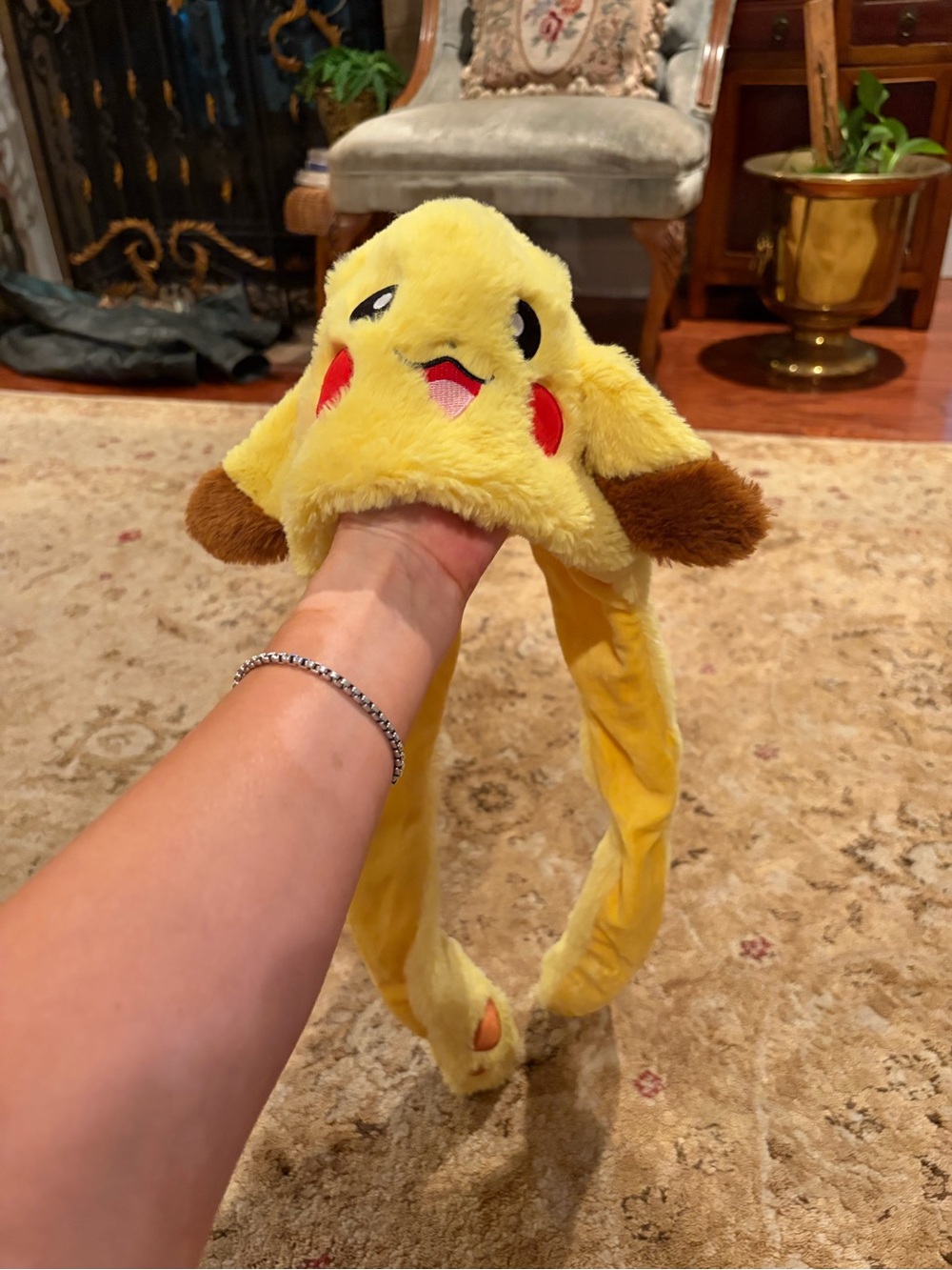Yellow Plush Pikachu-Style Pet Headband hat with pump to move ears EUC collect